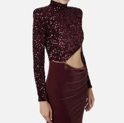 Abito red carpet in ciniglia ricamata con pailettes con cut-out