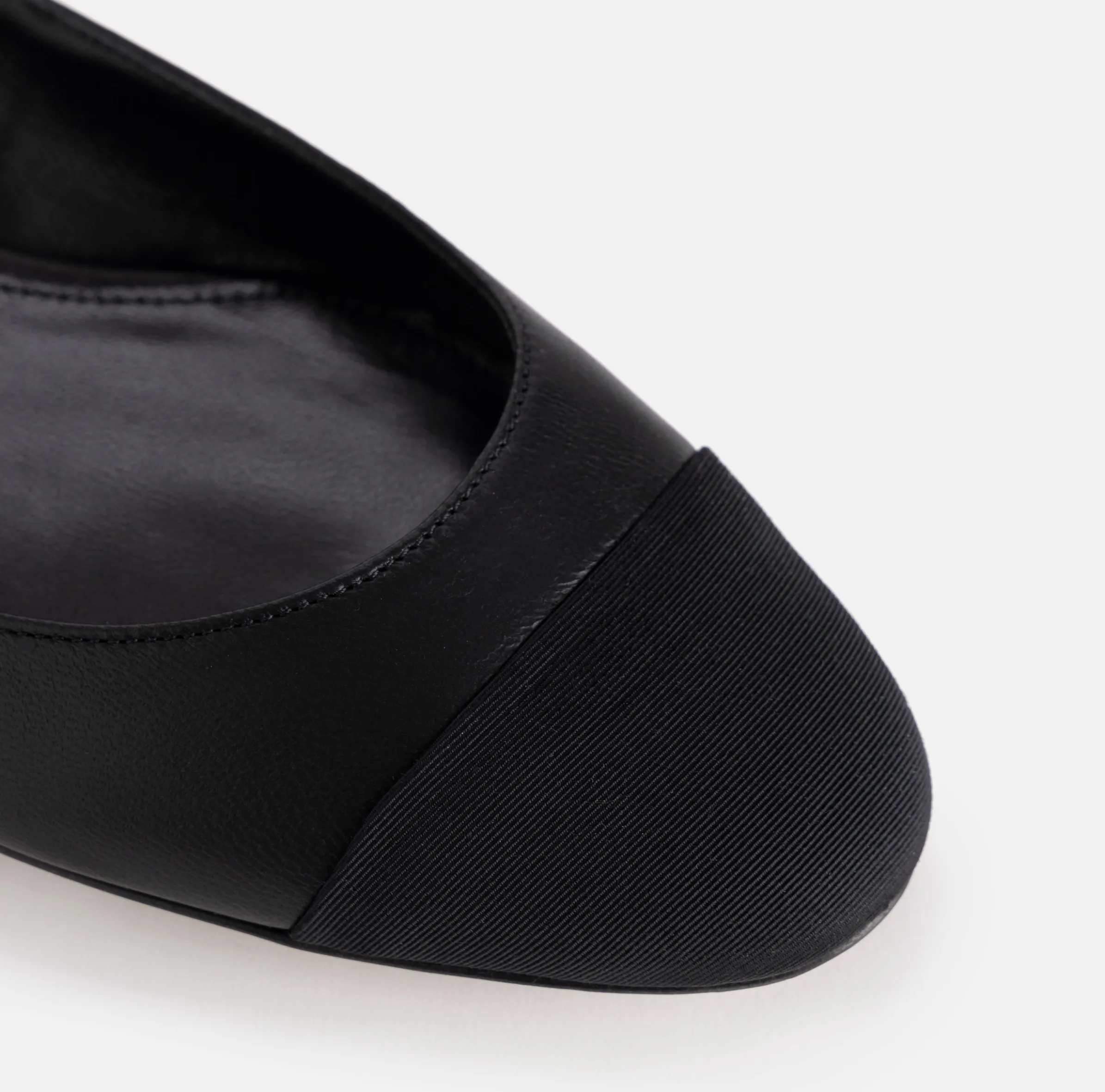 Ballerina in nappa con elastici jacquard