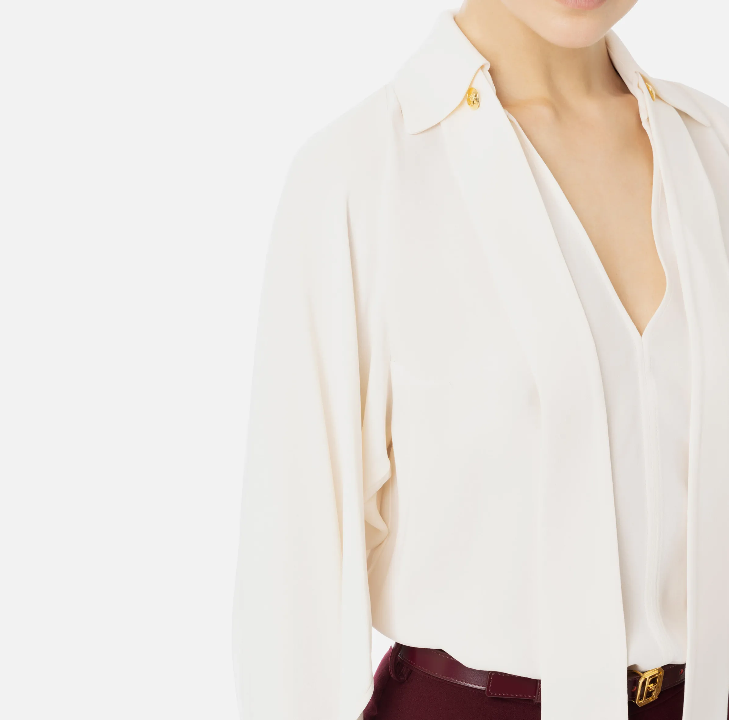 Blusa in georgette con foulard