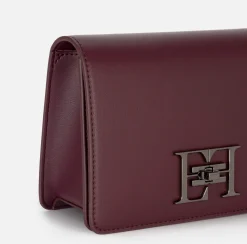Borsa a tracolla con girello logo in metallo