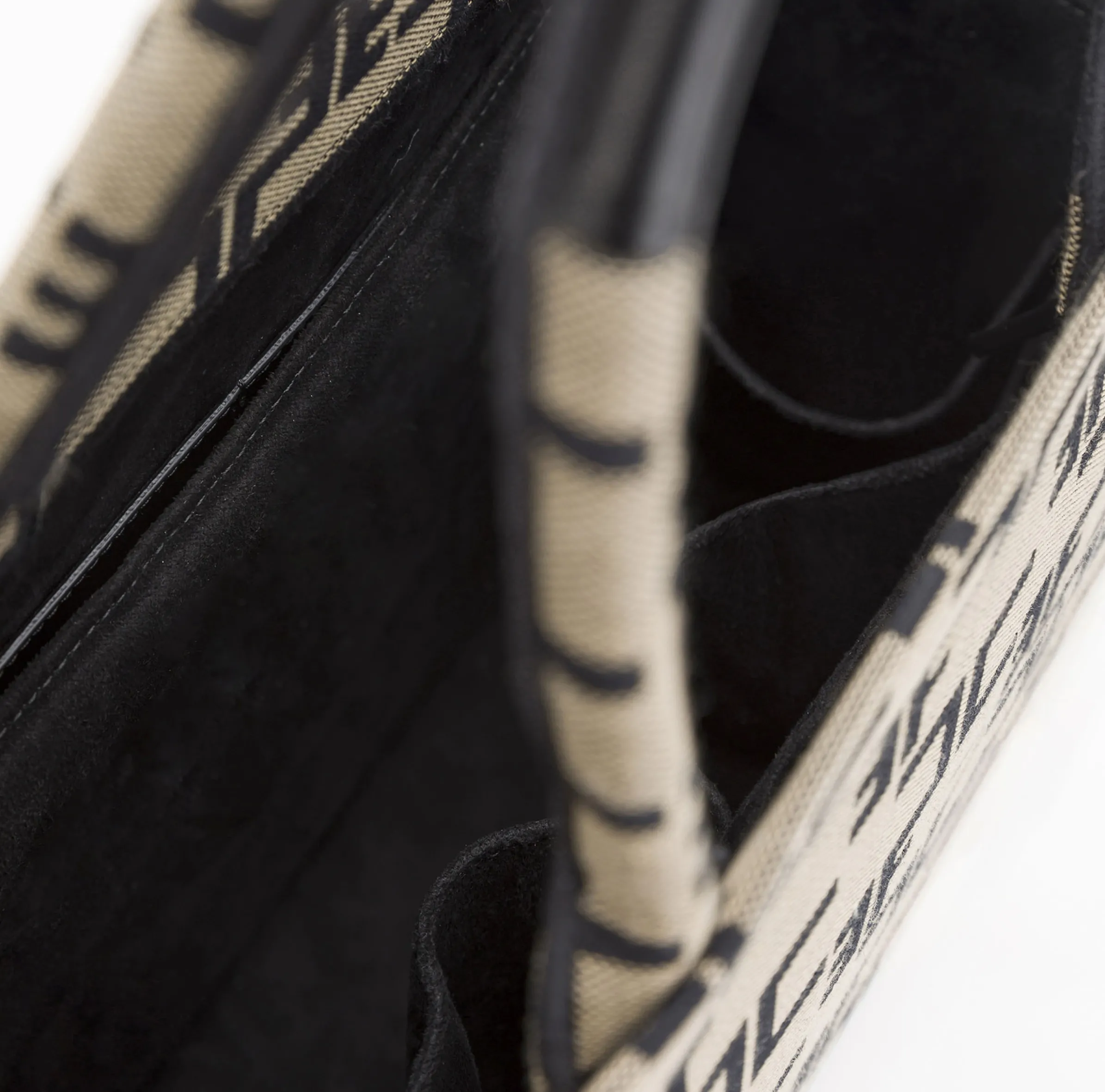 Borsa Monogram Media Con Organizer