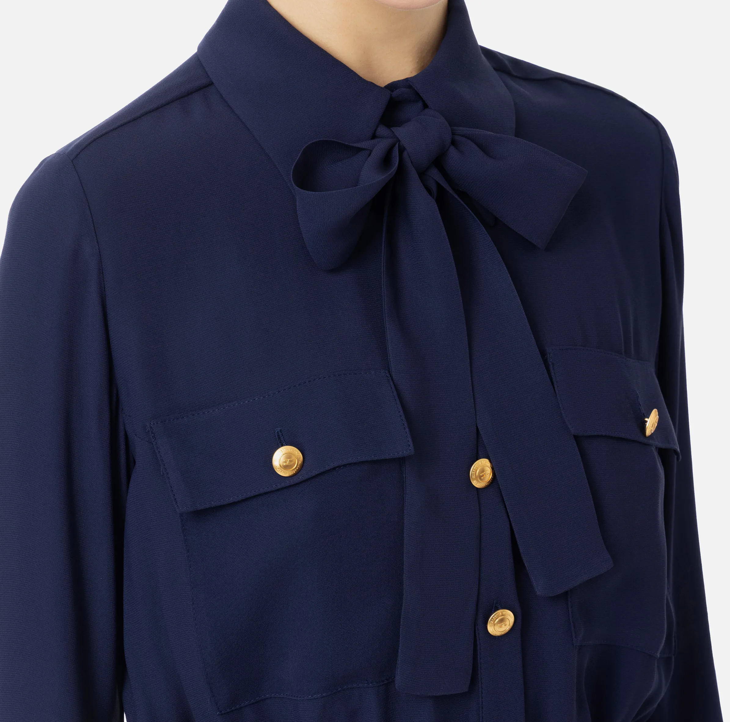 Camicia cropped in georgette con foulard