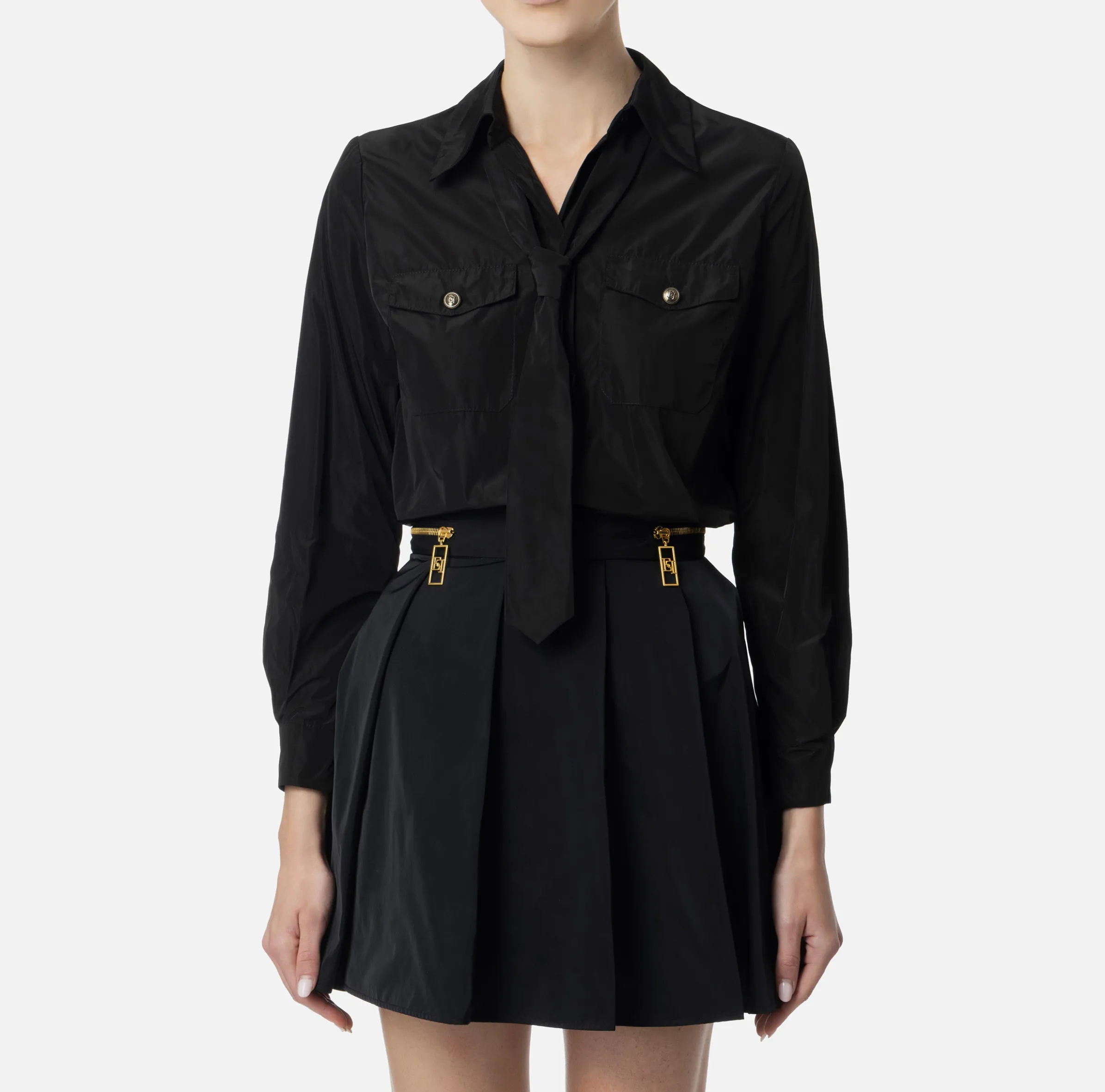 Camicia dritta in nylon tecnico con cravatta