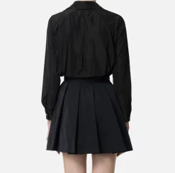 Camicia dritta in nylon tecnico con cravatta