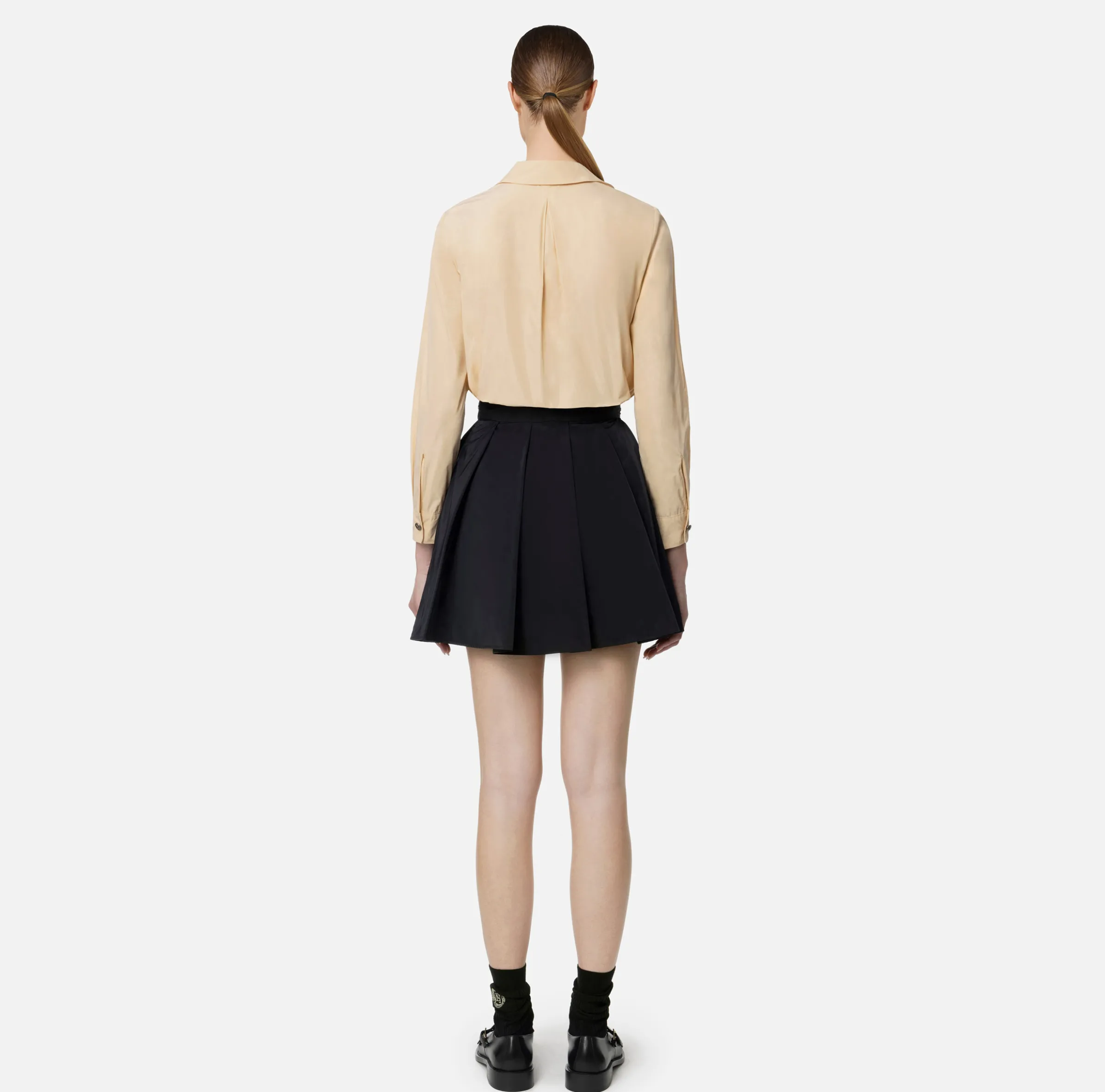 Camicia dritta in nylon tecnico con cravatta