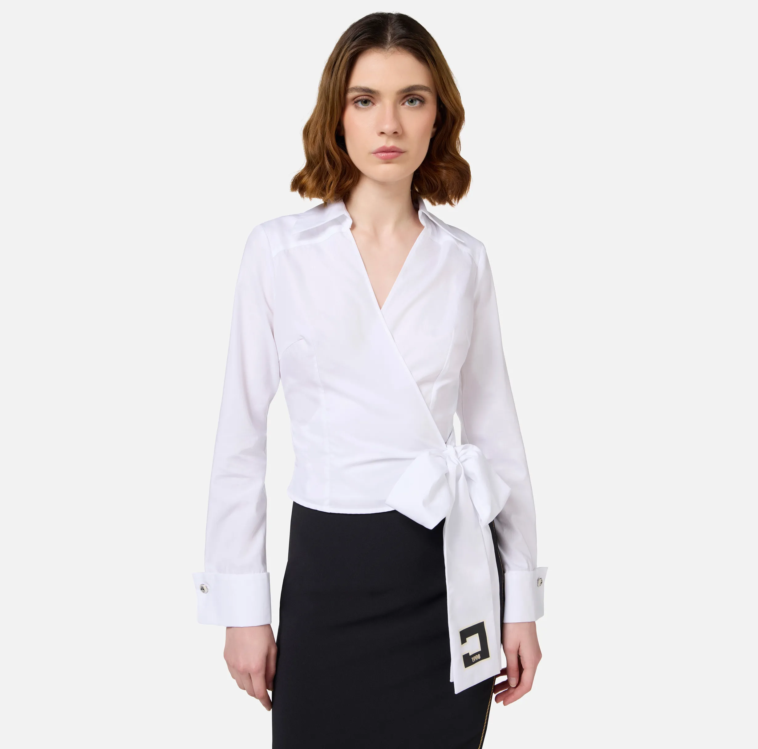 Camicia in popeline con fusciacca ricamata