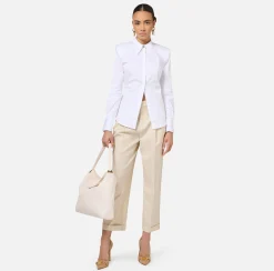 Camicia in popeline con spalle strutturate