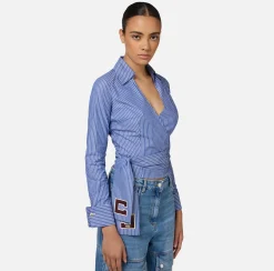 Camicia in popeline rigato con fusciacca ricamata