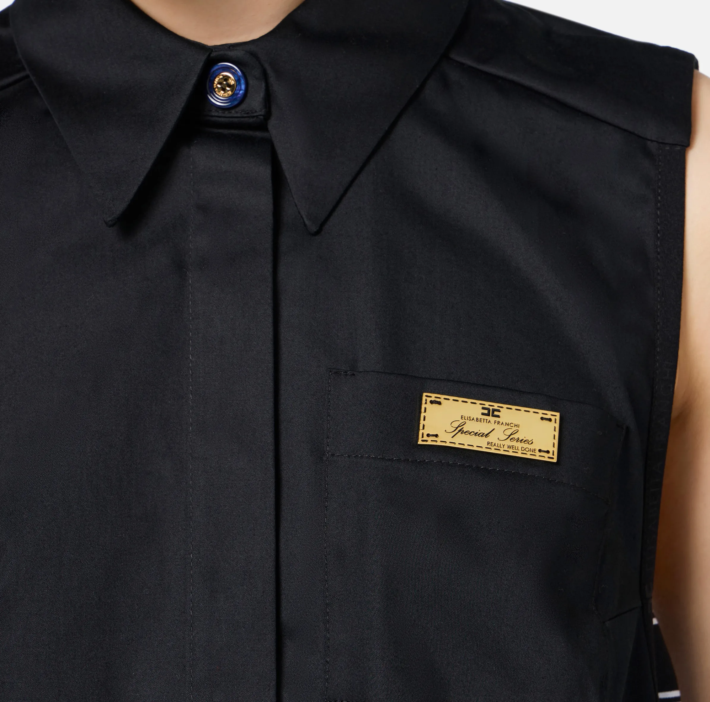 Camicia smanicata in popeline con elastici logati