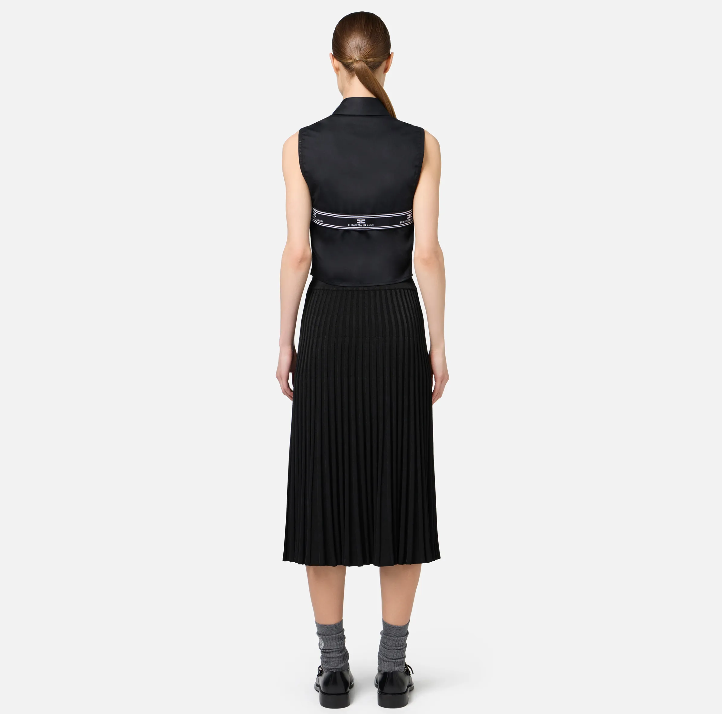 Camicia smanicata in popeline con elastici logati