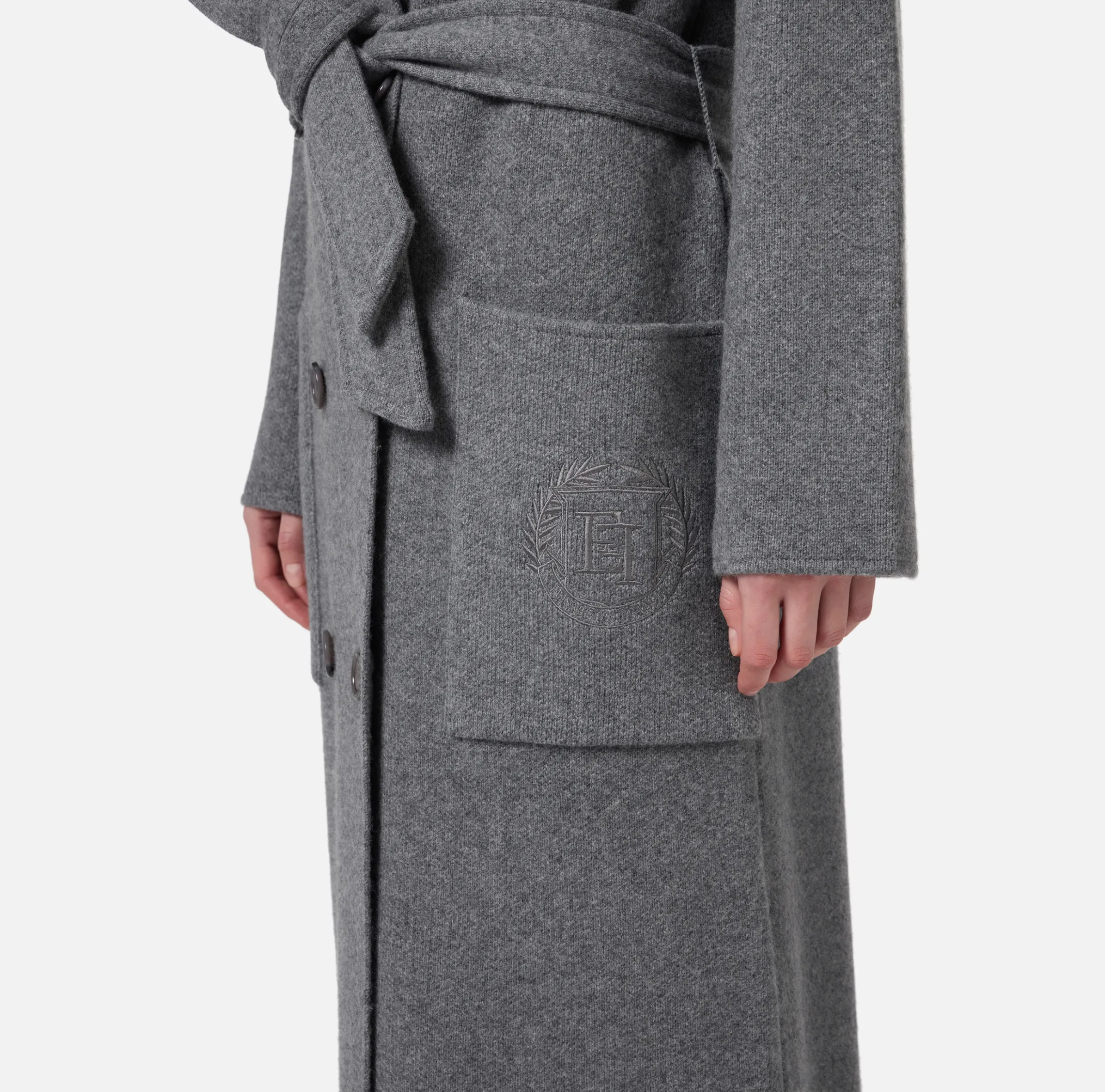 Cappotto vestaglia in lana e cashmere con stemma