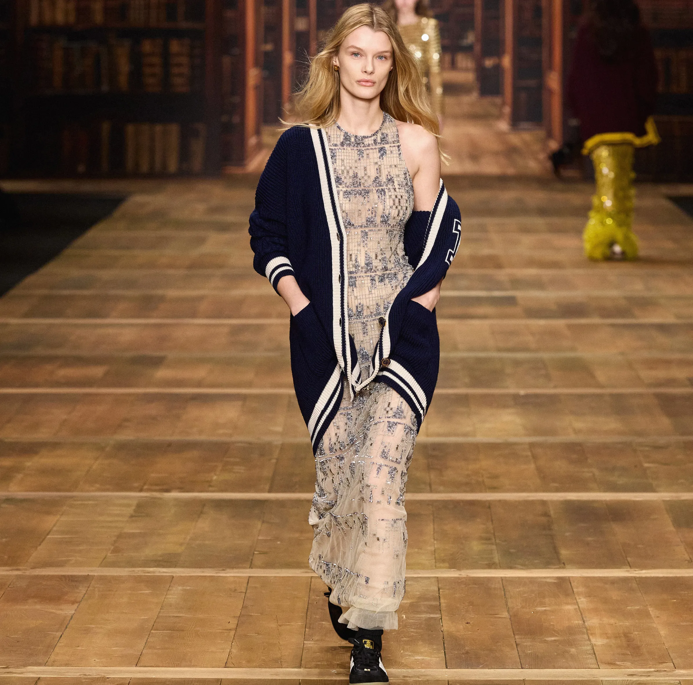 Cardigan in lana tipo college
