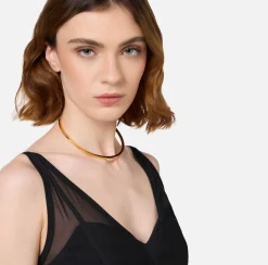 Choker rigido con logo in strass