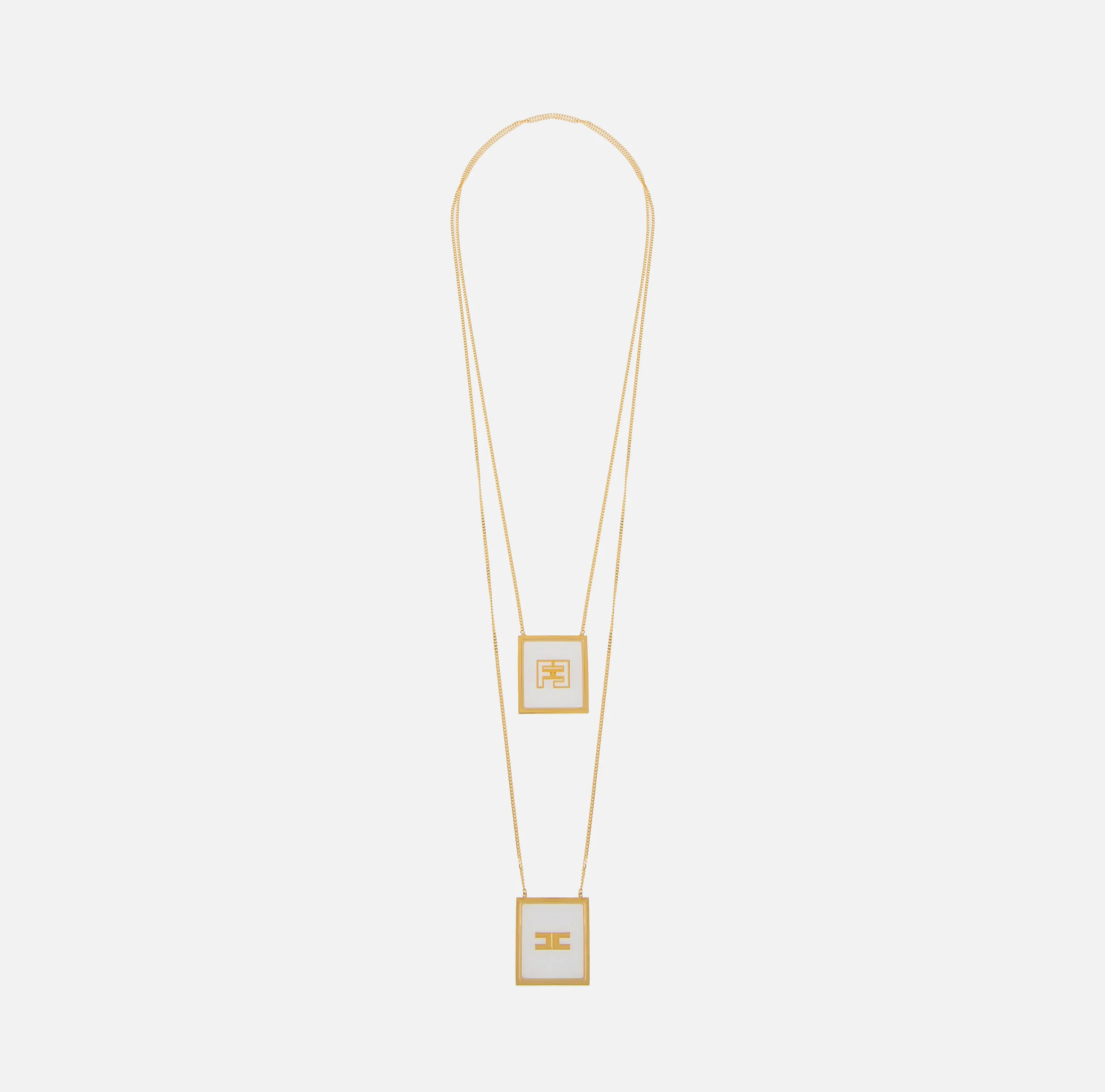 Collana con placca logo in plexiglass