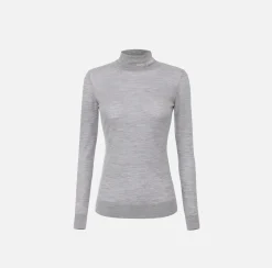 Dolcevita in lana merino con logo jacquard