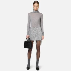 Dolcevita in lana merino con logo jacquard