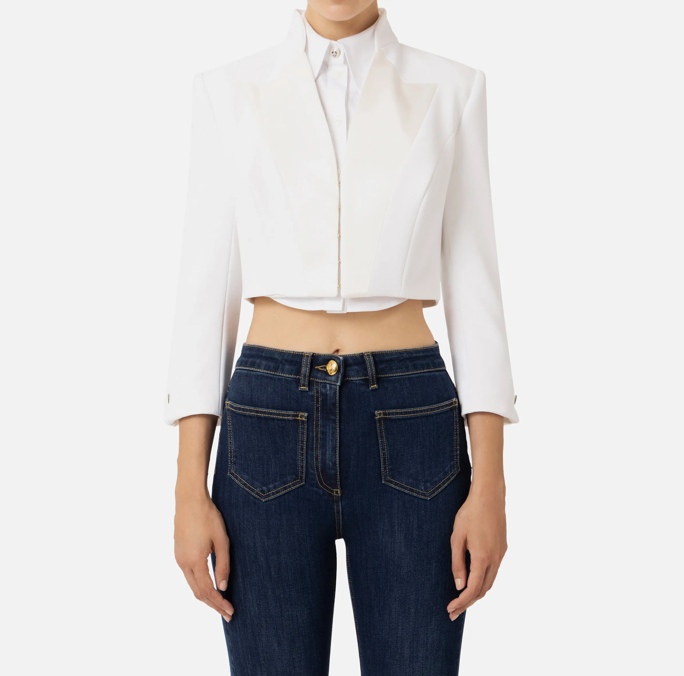 Giacca cropped in crêpe con revers in raso