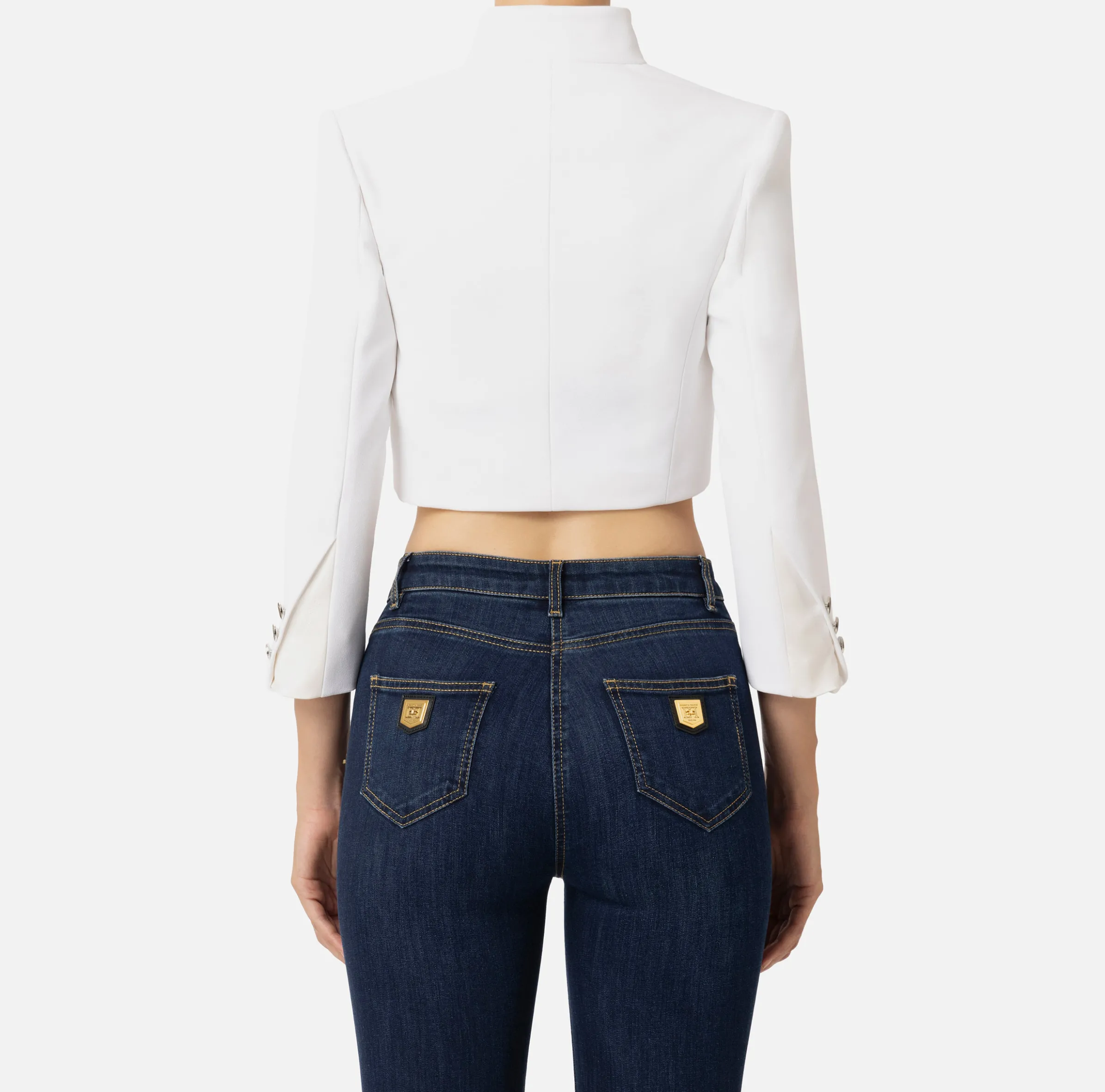 Giacca cropped in crêpe con revers in raso