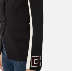Giacca in crêpe stretch con bande e ricamo logo