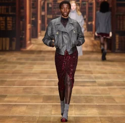 Giubbotto in denim craquelé lucido