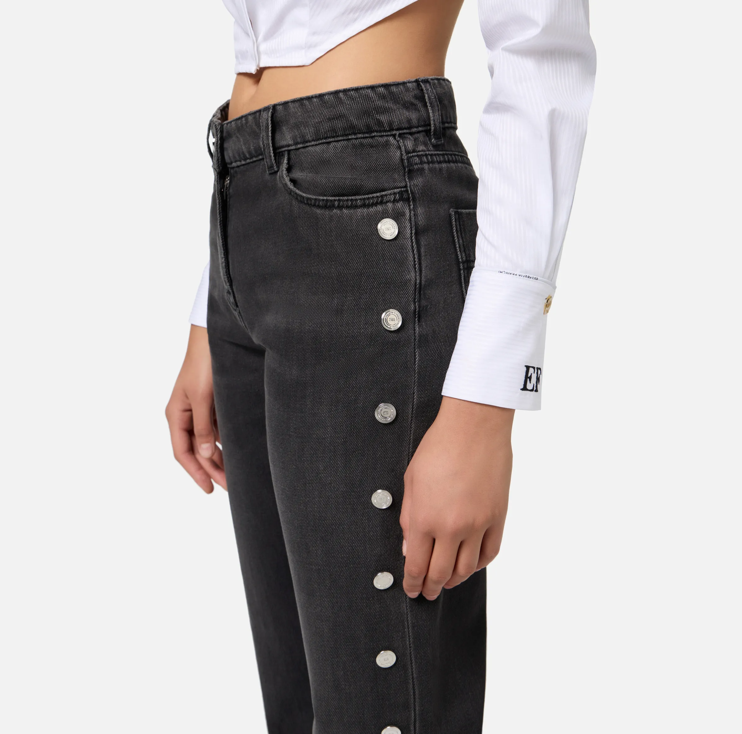 Jeans dritto in cotone con bottoni sui fianchi
