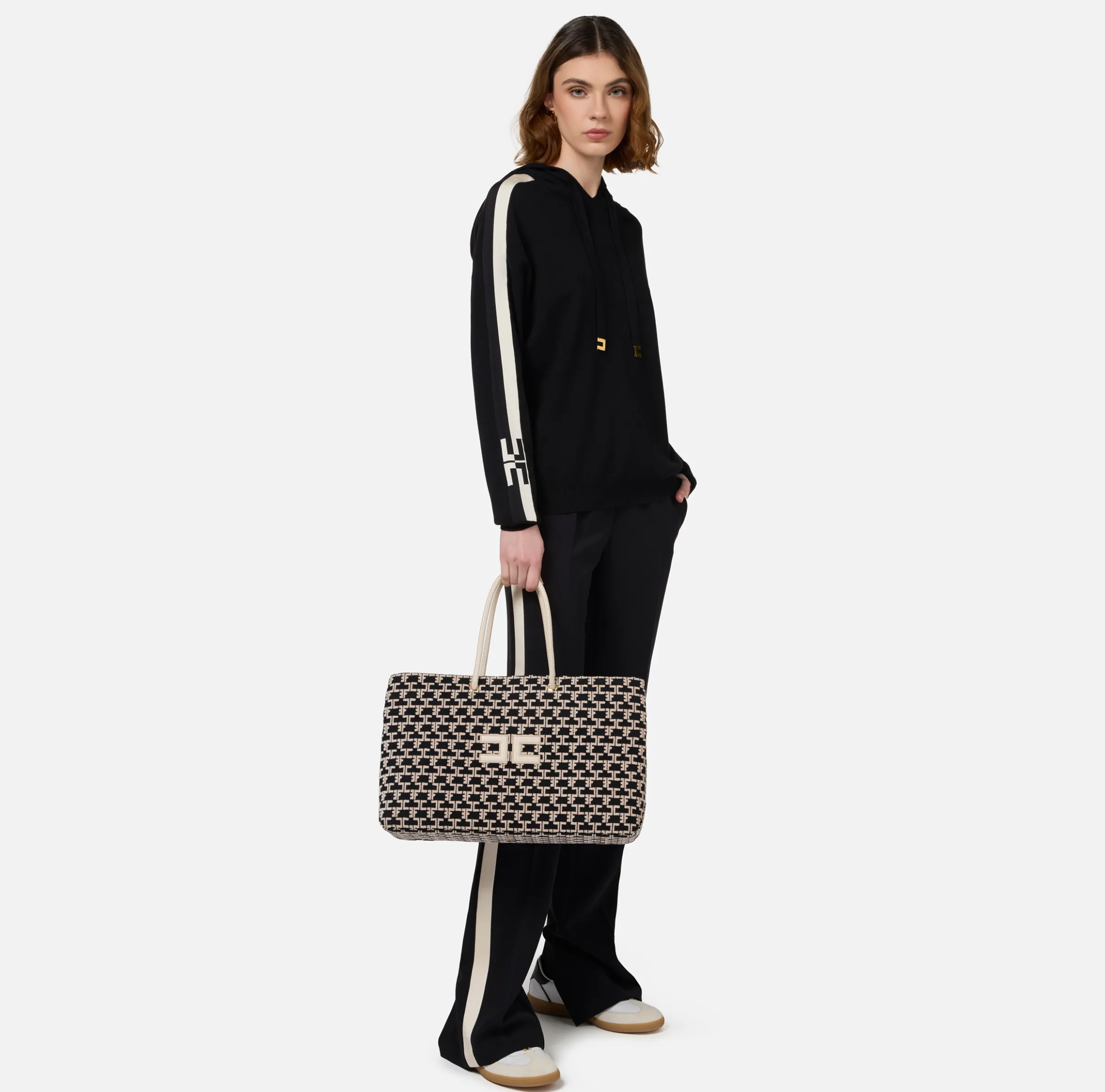 Madame Monogram Shopper Con Logo