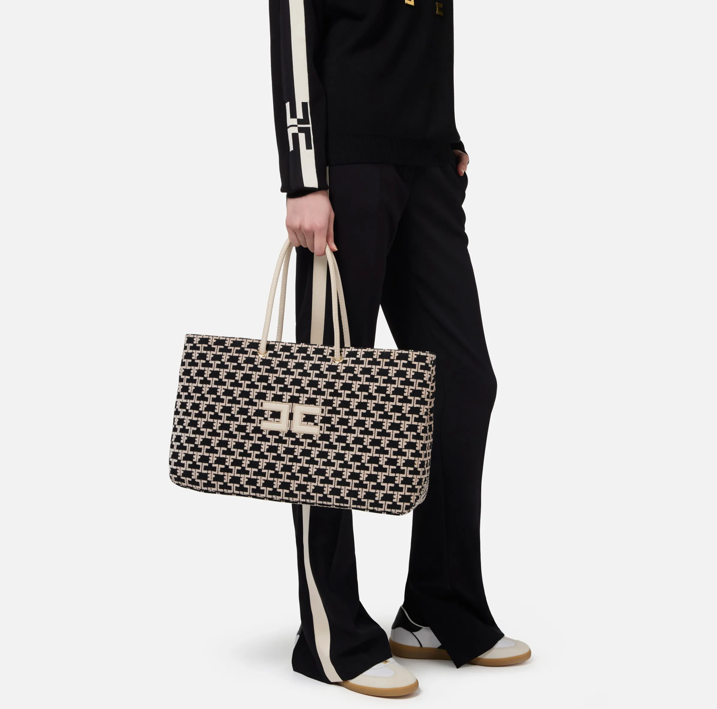 Madame Monogram Shopper Con Logo