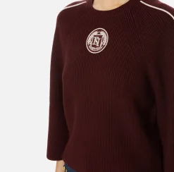 Maglia cropped in viscosa con patch logo
