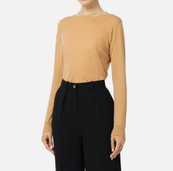 Maglia in lana merino con logo jacquard in contrasto