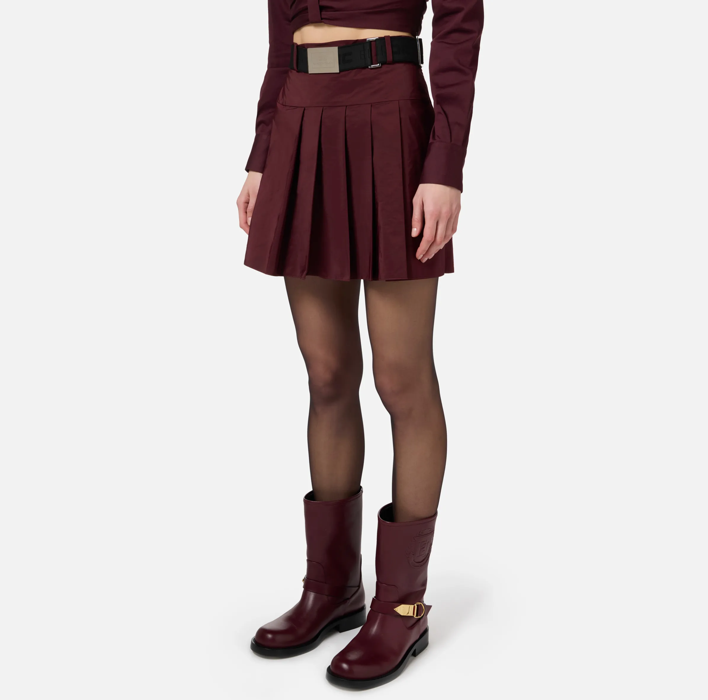 Minigonna a pieghe in nylon tecnico leggero