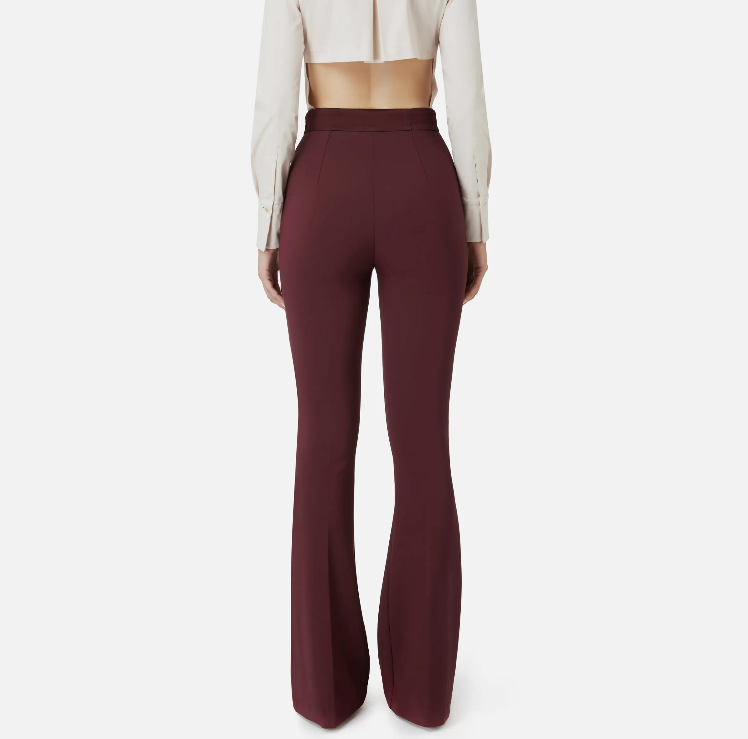 Pantalone a zampa in crêpe con fascione in raso