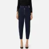 Pantalone boyfriend in nylon tecnico con elastico logato