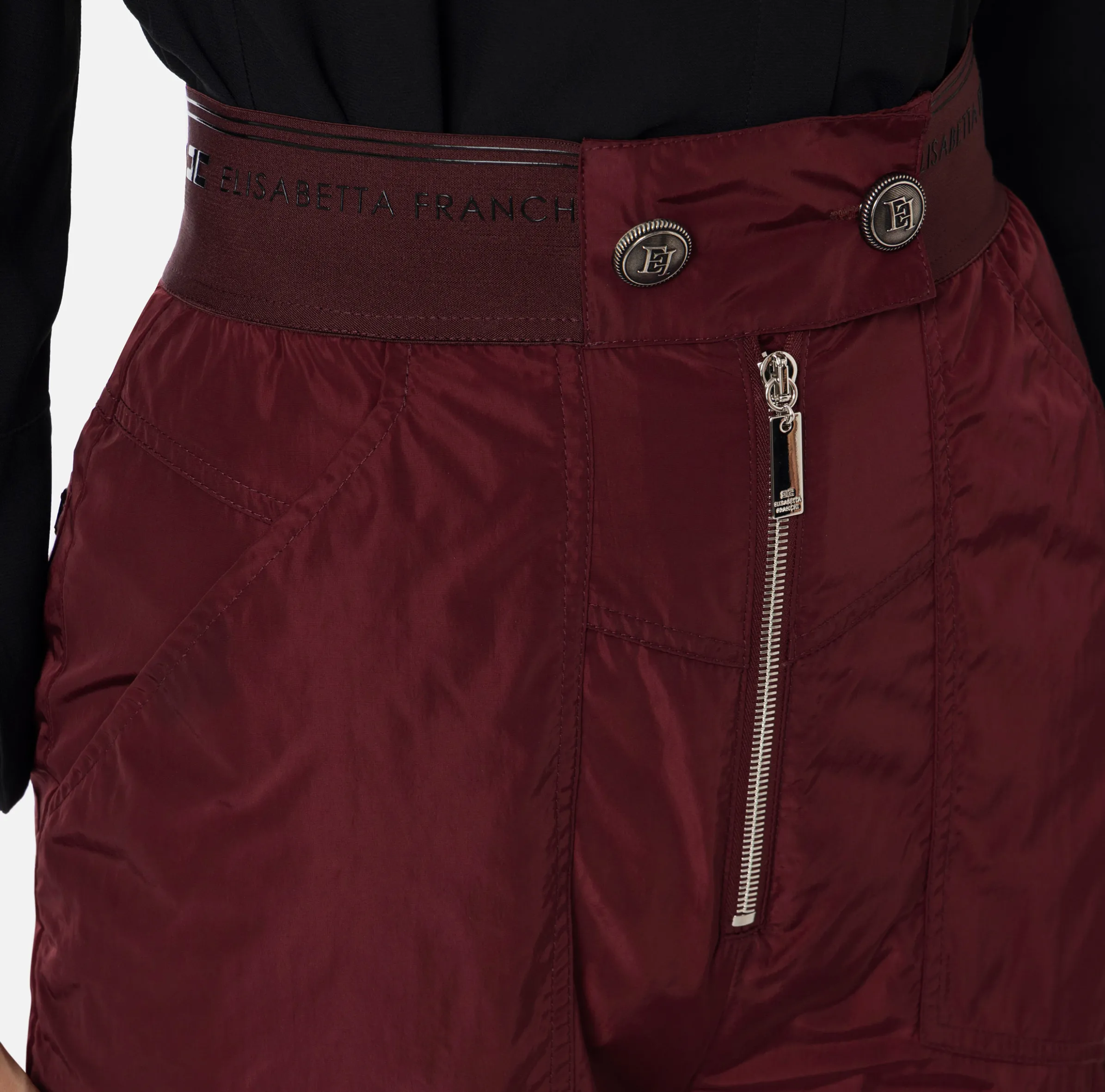 Pantalone boyfriend in nylon tecnico con elastico logato