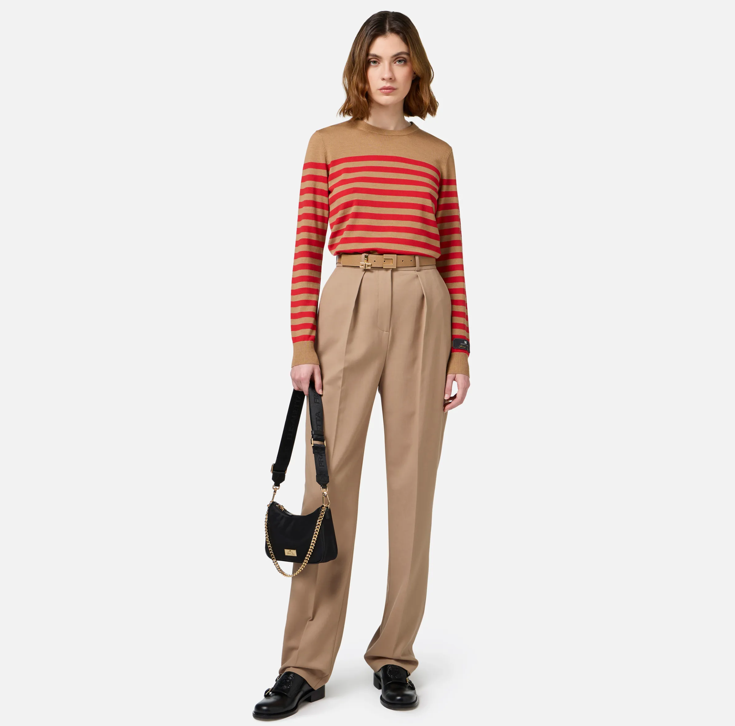 Pantalone con pinces in fresco di lana