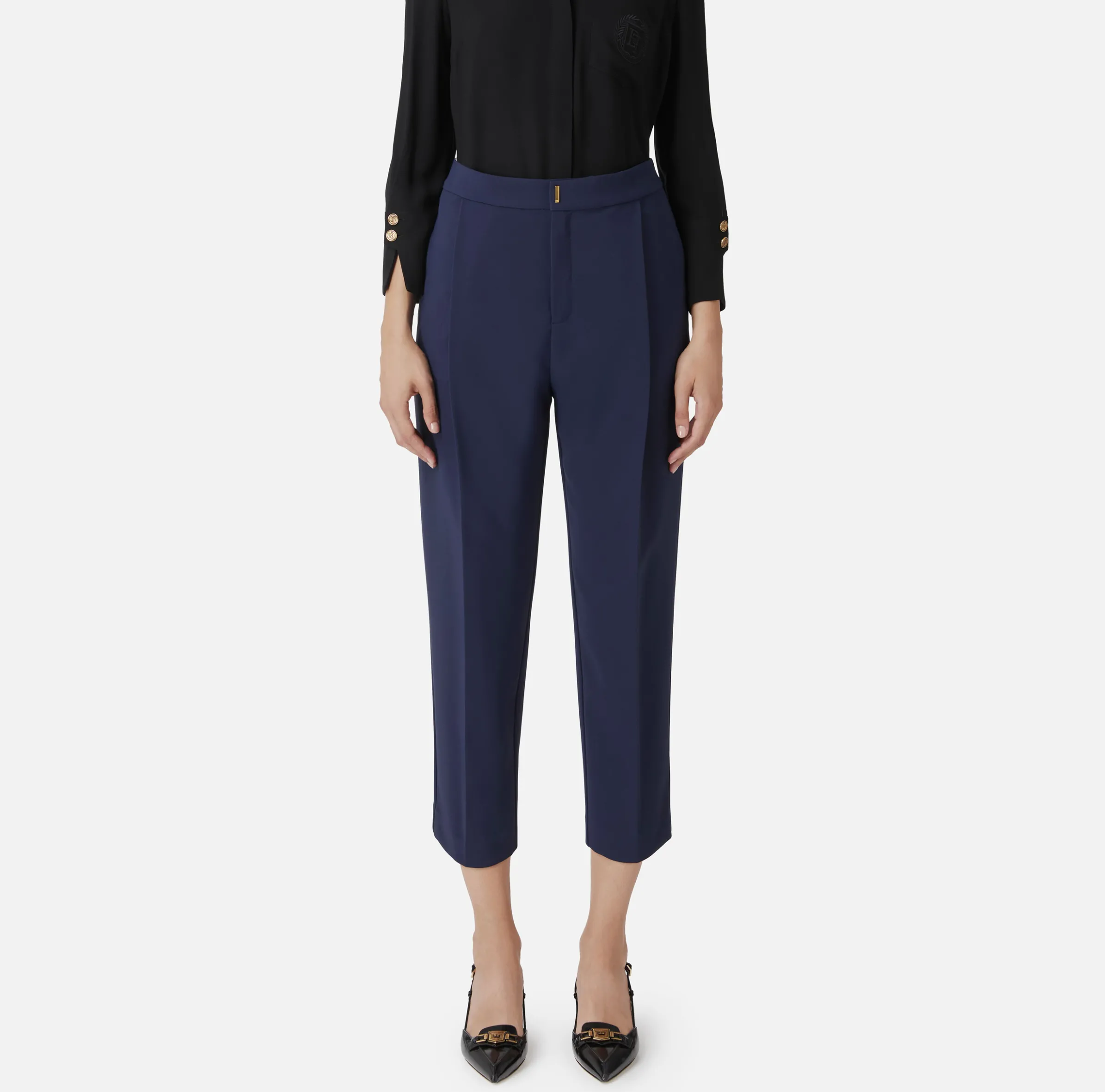 Pantalone cropped in crêpe con pinces