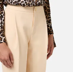 Pantalone cropped in crêpe con pinces