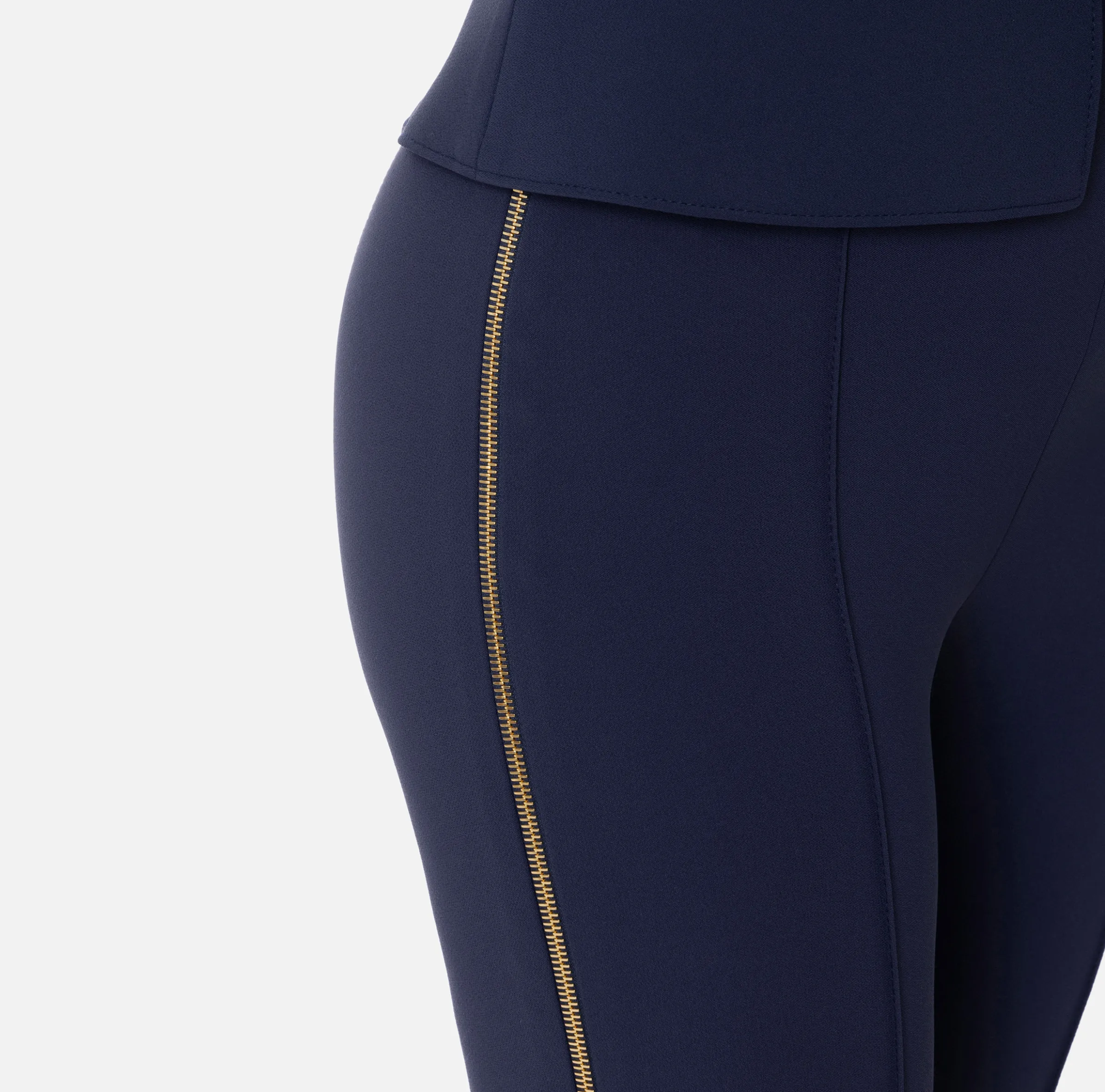 Pantalone dritto in crêpe stretch con zip