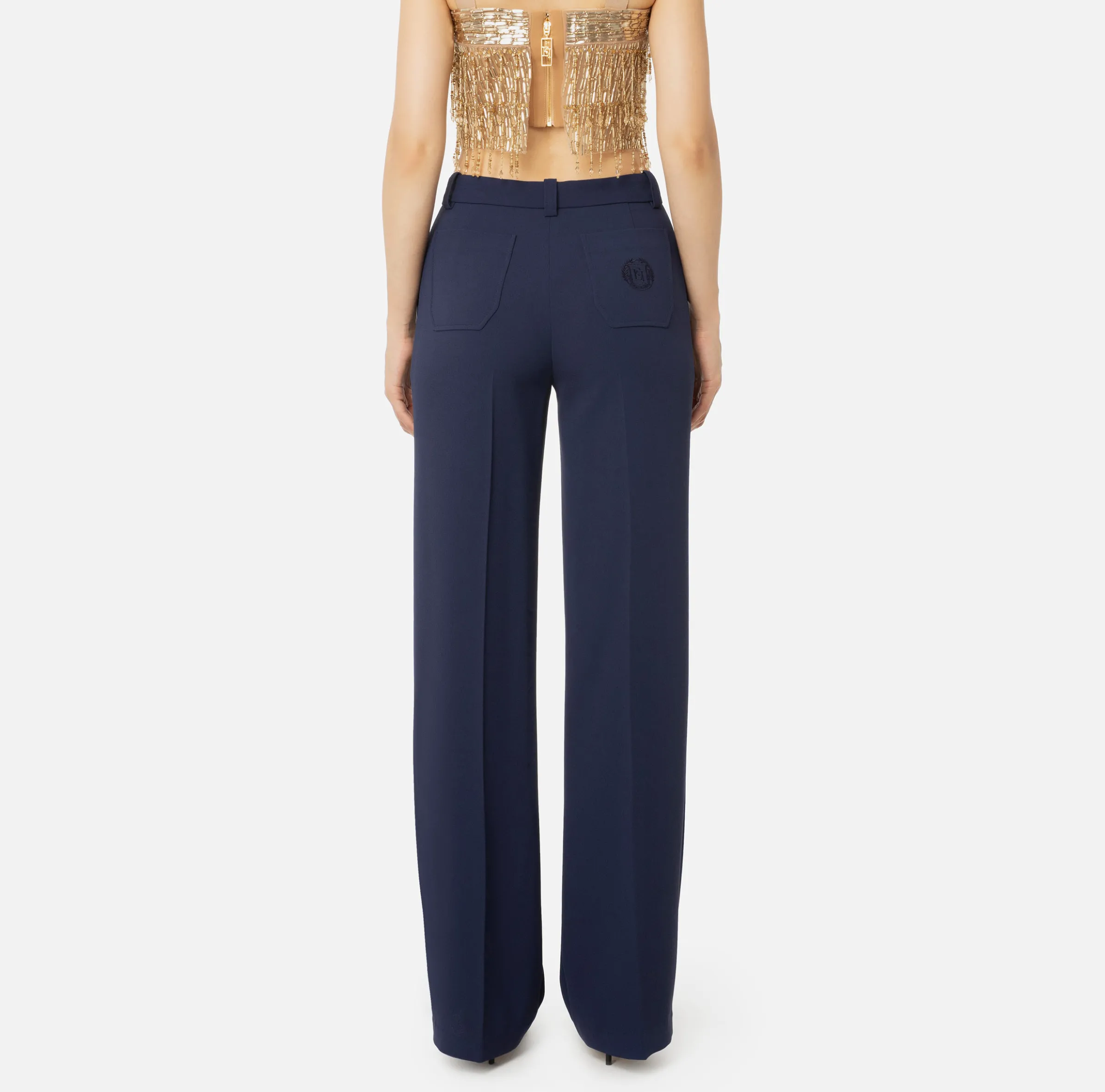 Pantalone dritto in crêpe con ricamo stemma