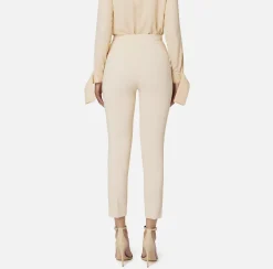 Pantalone dritto in crêpe stretch con rivetto logo