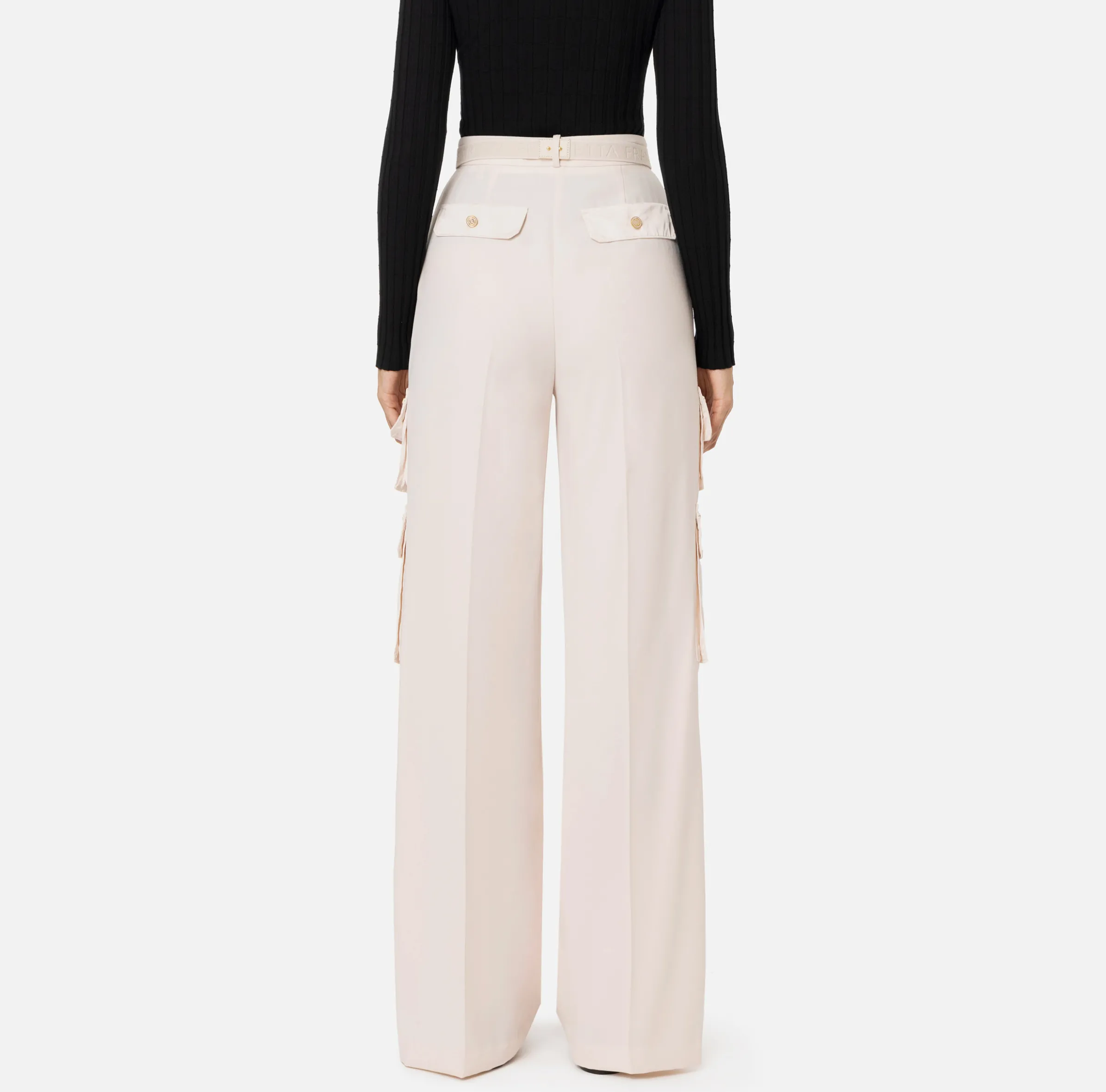 Pantalone dritto in crêpe con tasche e cintura