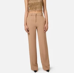 Pantalone dritto in crêpe con ricamo stemma