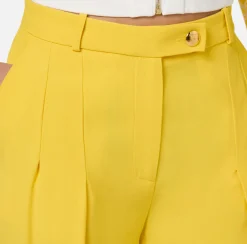 Pantalone dritto in satin con doppie pinces