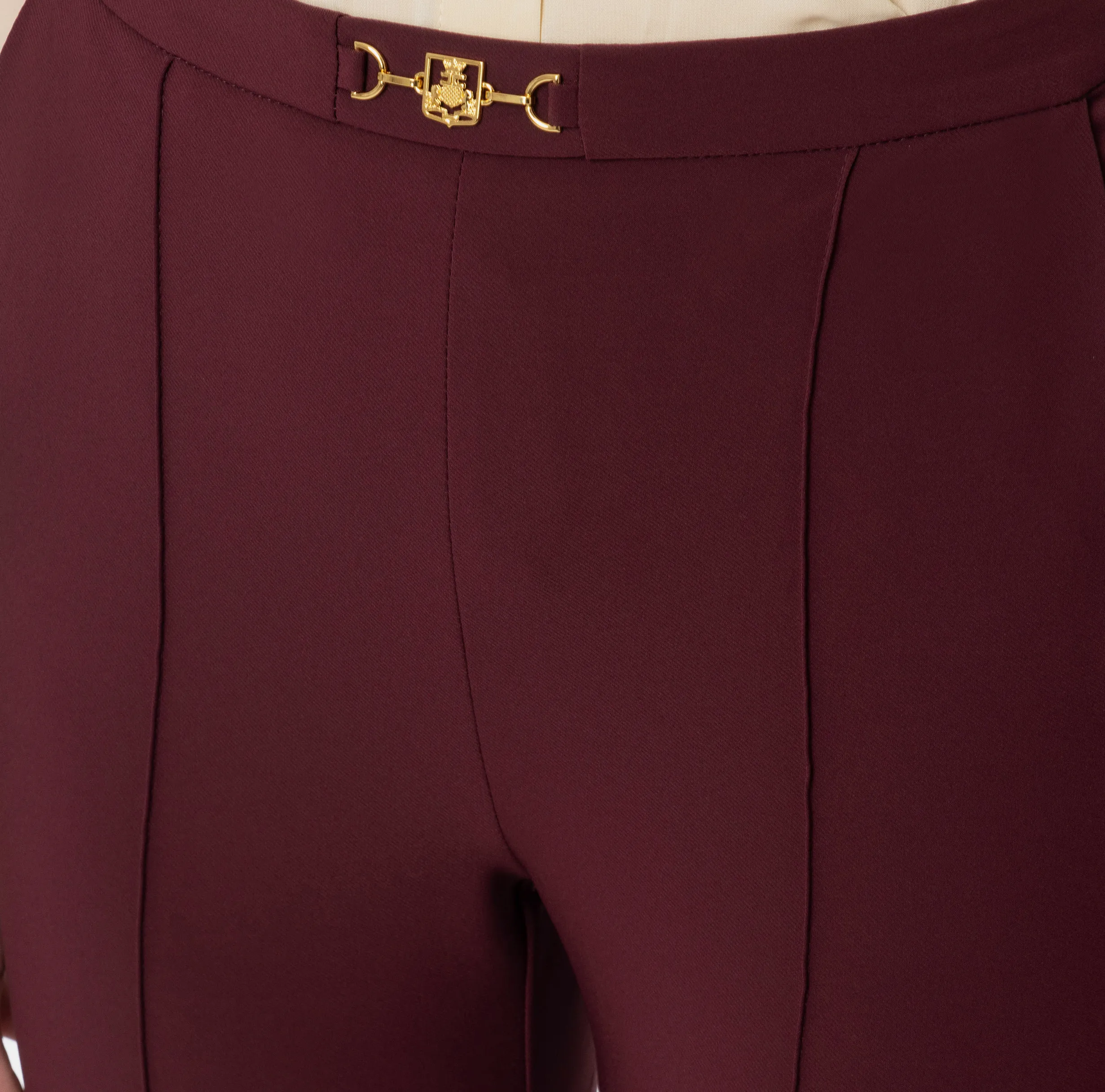 Pantalone dritto in tessuto tecnico con morsetto