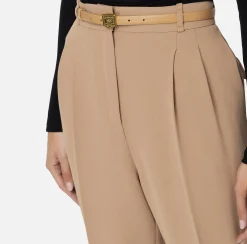 Pantalone in crêpe con cintura e ricamo