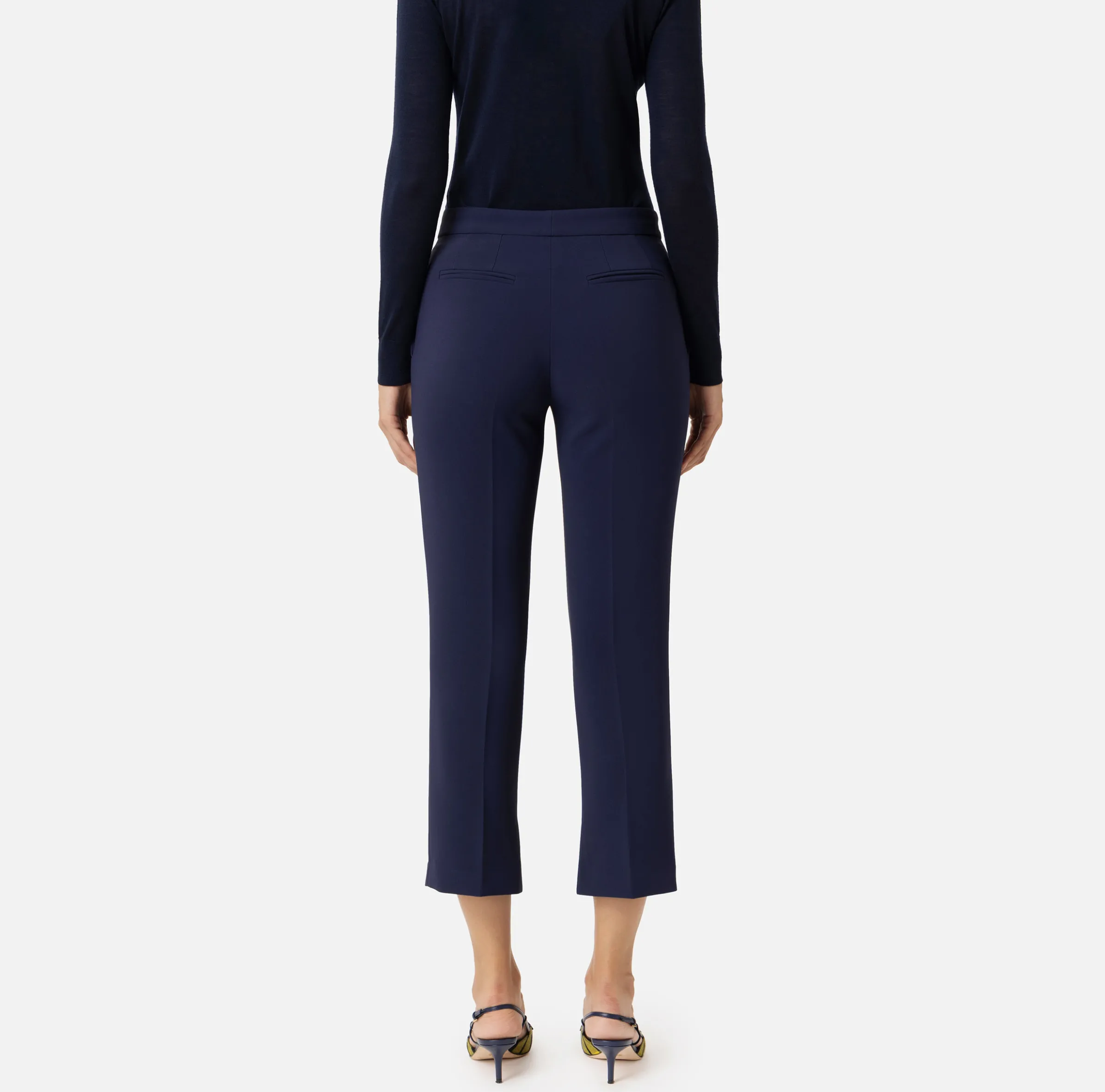 Pantalone in crêpe con spacchetti