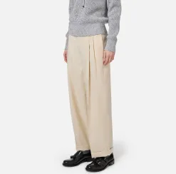 Pantalone in fresco lana con pinces e risvolto