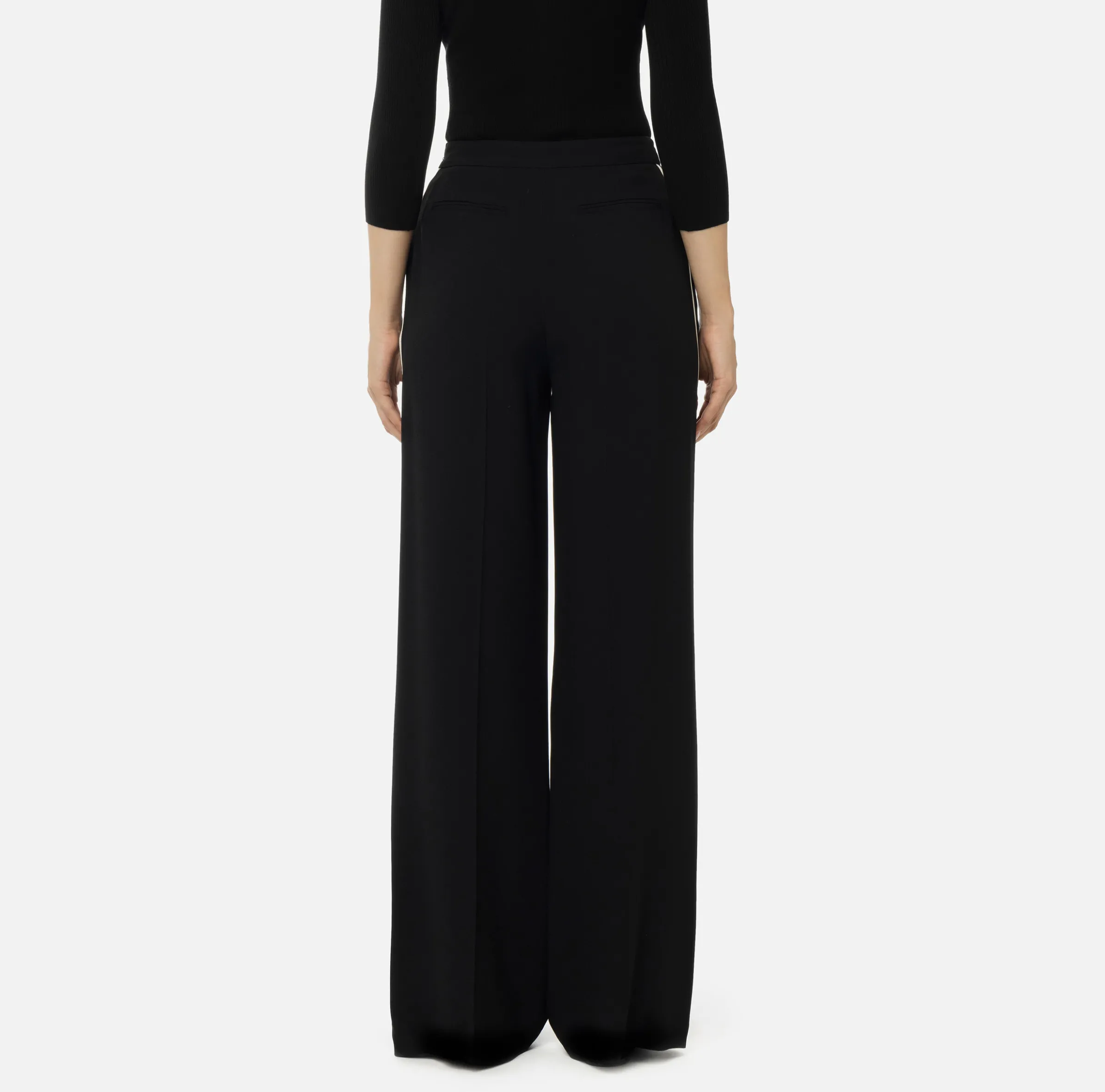 Pantalone palazzo in satin con morsetto