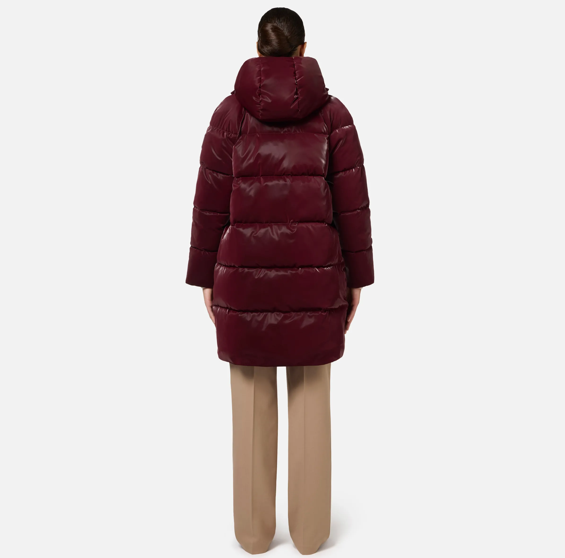 Piumino lungo in nylon satin con cappuccio