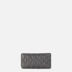 Pochette in tessuto embossed con tracolla in catena
