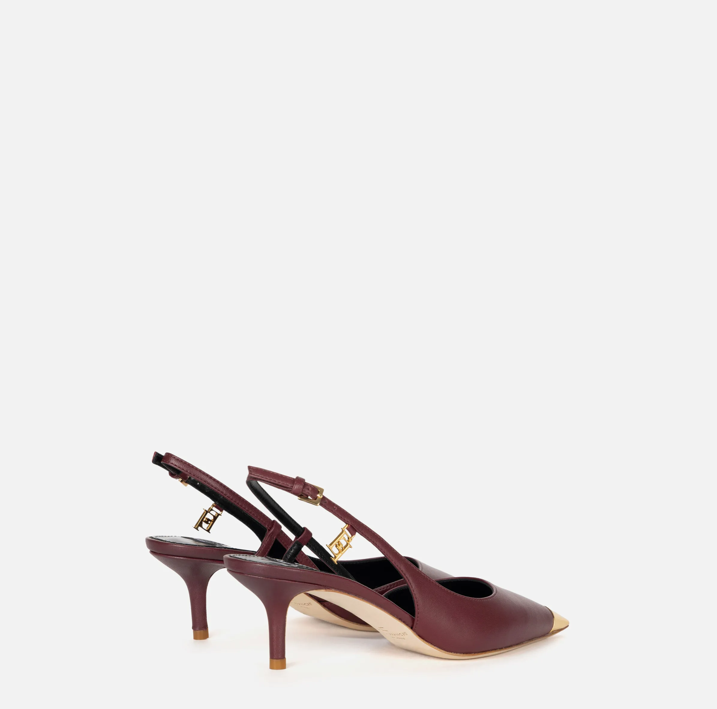 Slingback in nappa con puntalino in metallo